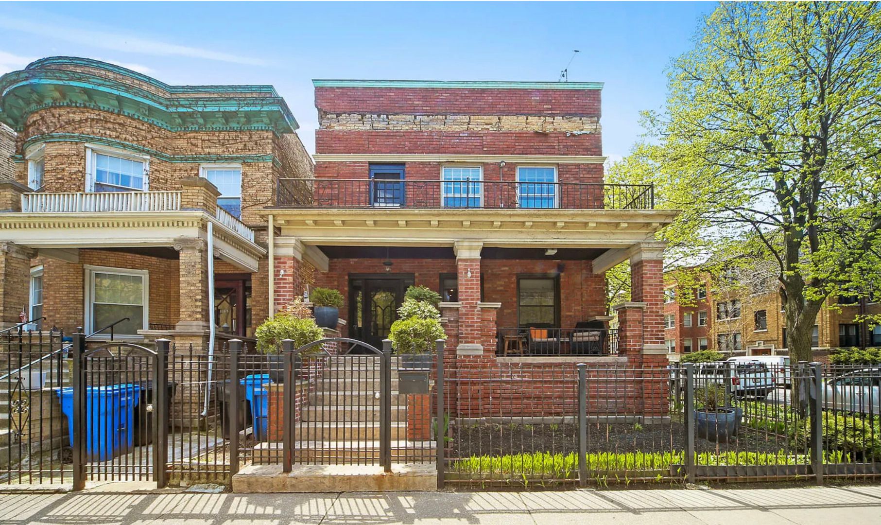 1067 W Balmoral Avenue #2 — Chicago, IL 60640