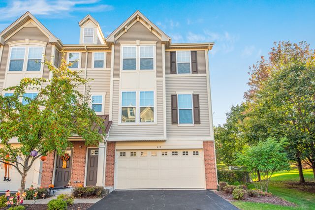 212 Commerce Street, Aurora, IL 60504