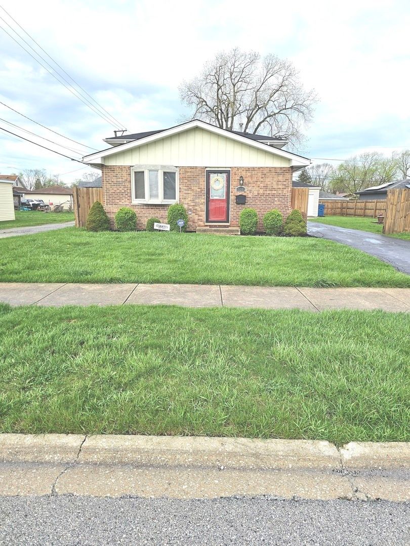 15362 7th Avenue — Phoenix, IL 60426