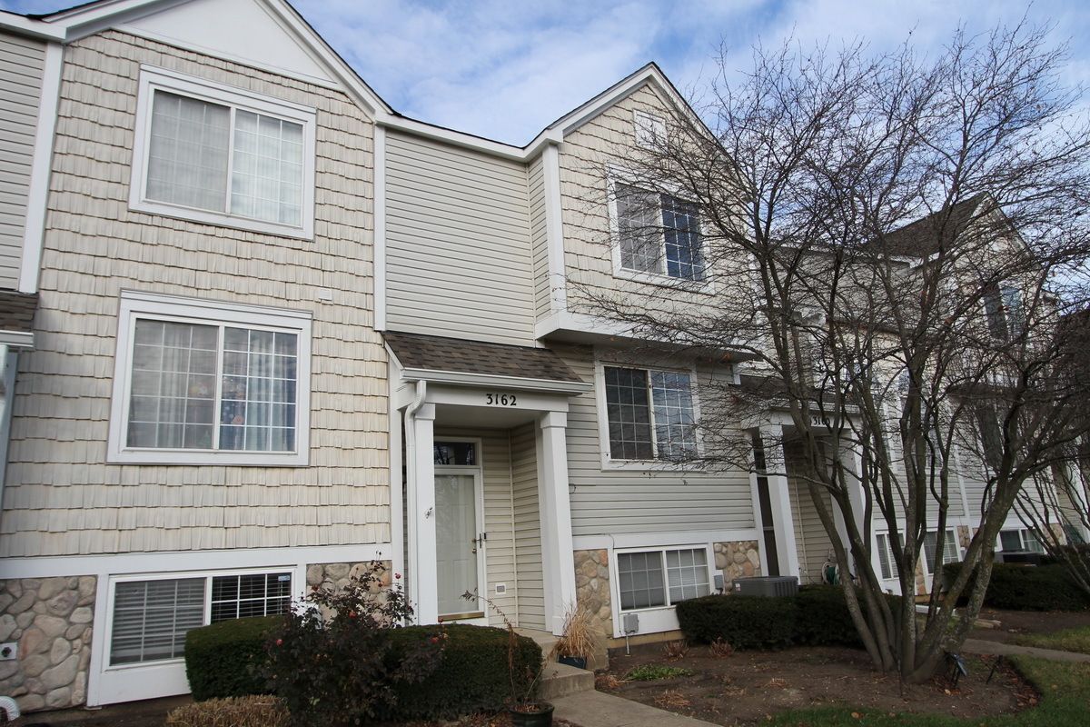 3162 Cambria Court — Aurora, IL 60503