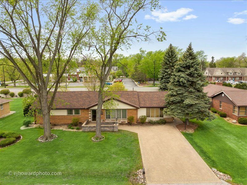 12524 S 71st Court, Palos Heights, IL 60463