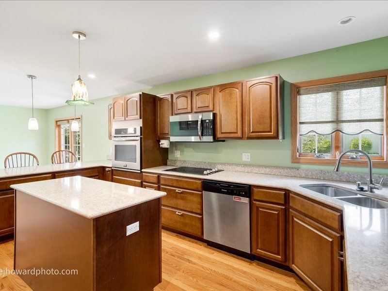 12524 S 71st Court, Palos Heights, IL 60463