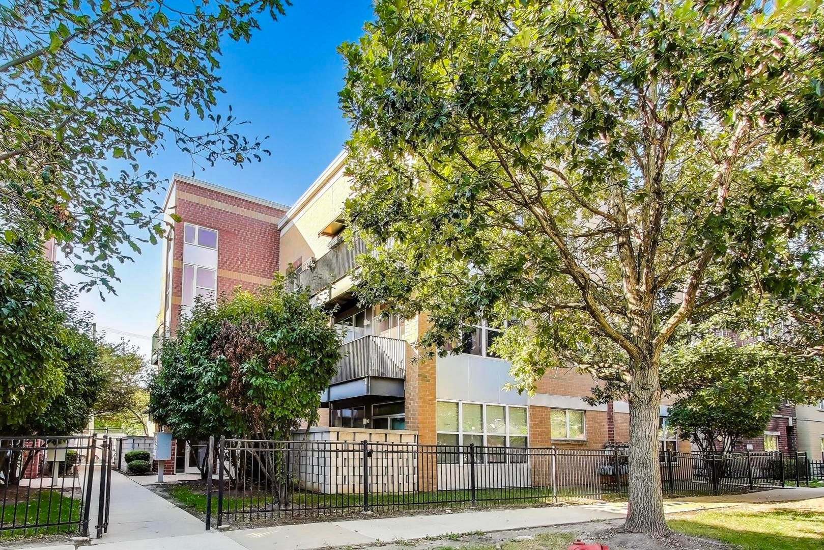 2235 W Maypole Avenue #101 — Chicago, IL 60612
