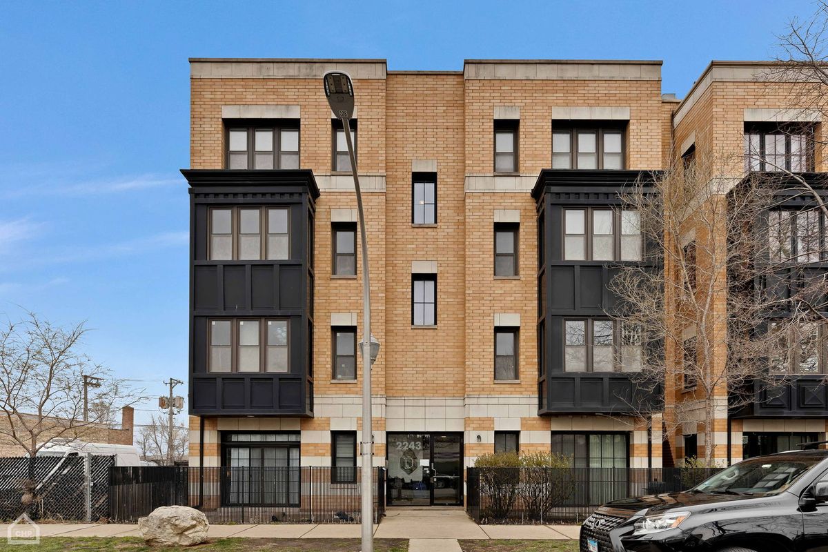 2243 Lister Avenue, Chicago, IL 60614