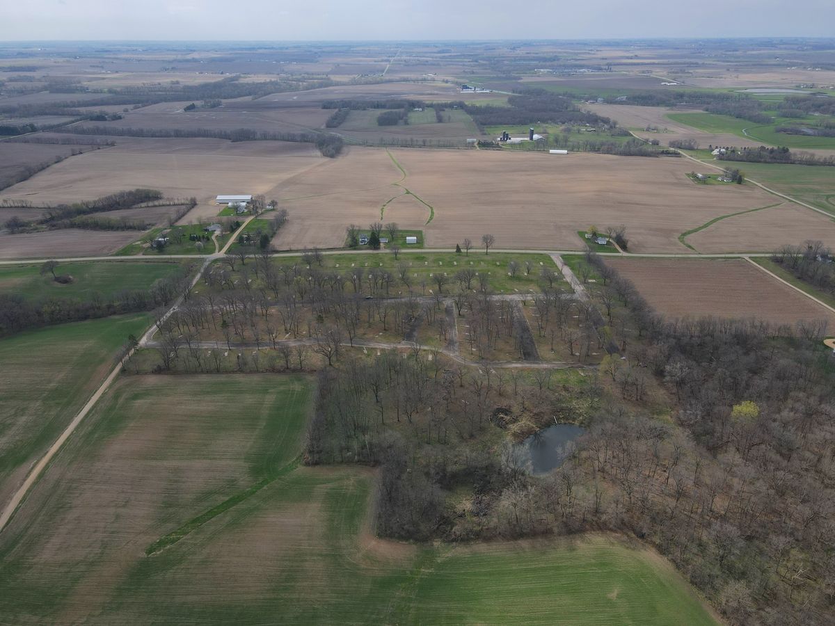 4500 E. River Road, Ridott, IL 61067