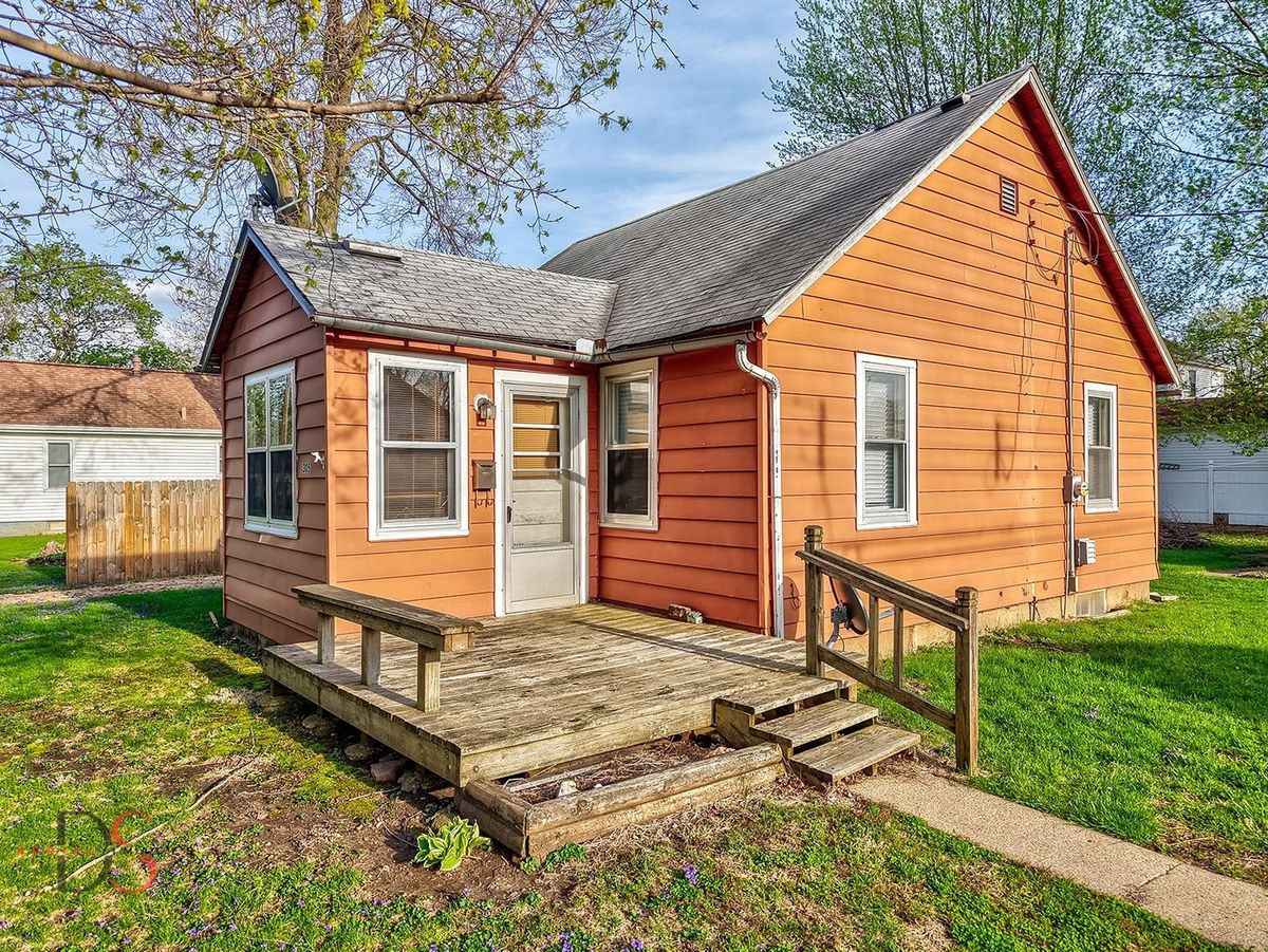 305 Thompson Street, Ottawa, IL 61350