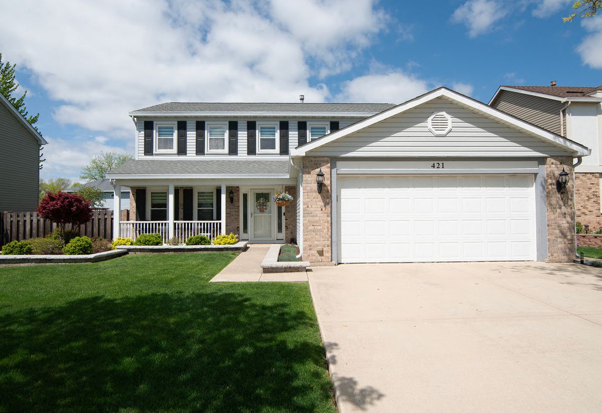 421 Burke Drive, Carol Stream, IL 60188
