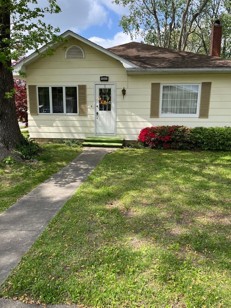 1001 Glendale Street, Benton, IL 62812