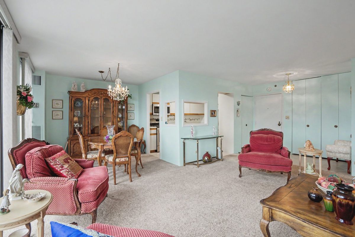 1800 7TH Street, East Moline, IL 61244