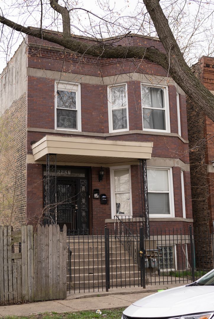 5527 S Hermitage Avenue — Chicago, IL 60636