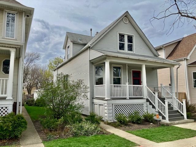 4142 N Kilbourn Avenue — Chicago, IL 60641