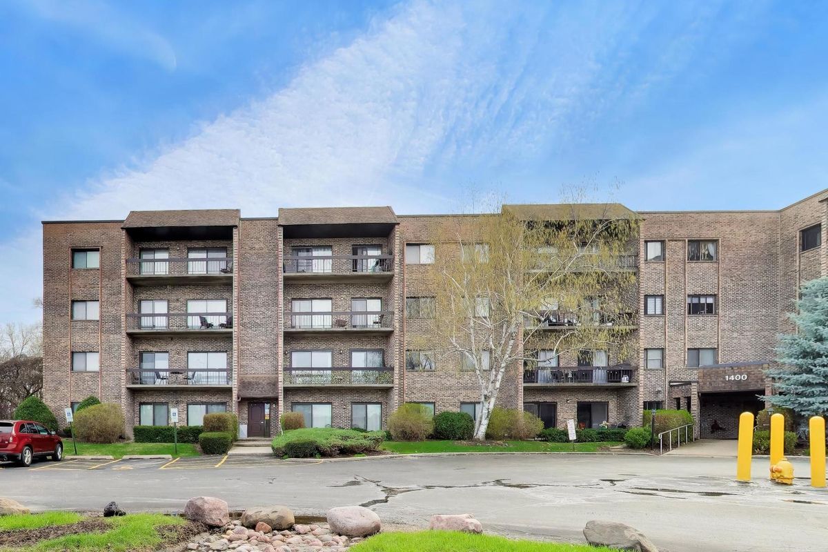 1400 Elmhurst Road, Mount Prospect, IL 60056