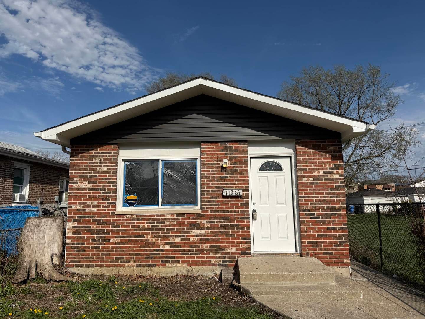 11361 S Racine Avenue — Chicago, IL 60643