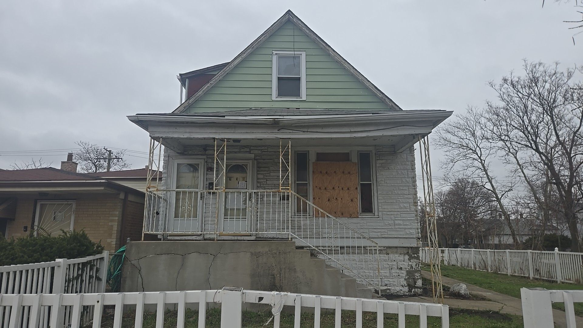738 W 103rd Street — Chicago, IL 60628