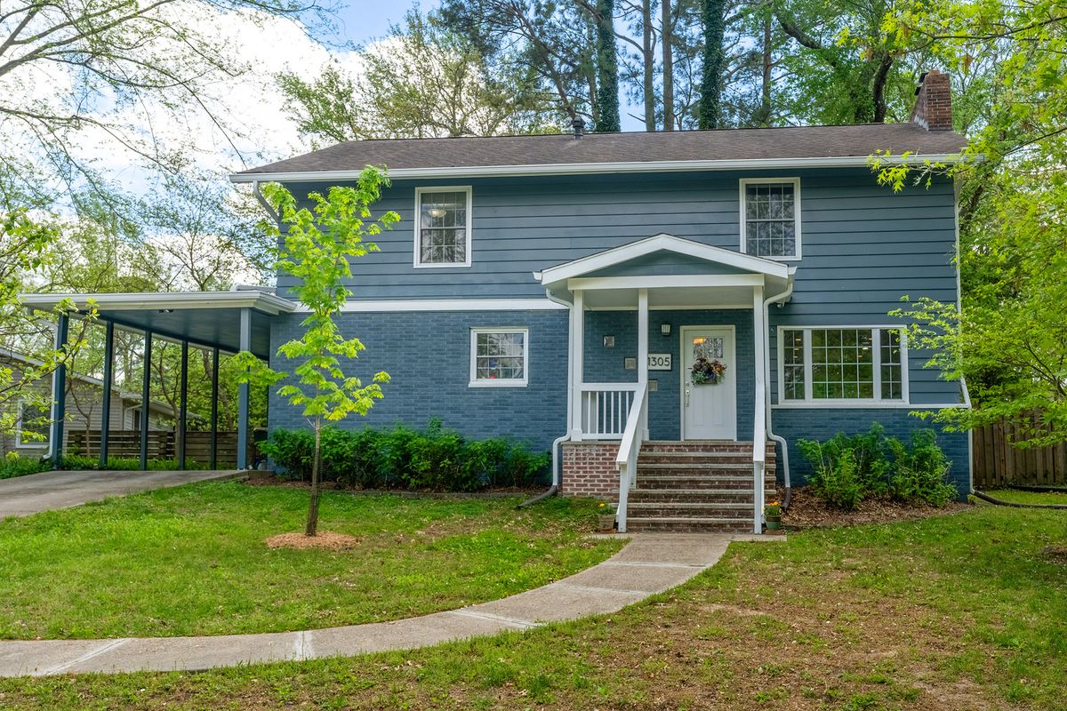 1305 Tenney Drive, Carbondale, IL 62901