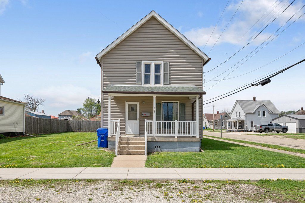 825 N Burr Street — Kewanee, IL 61443