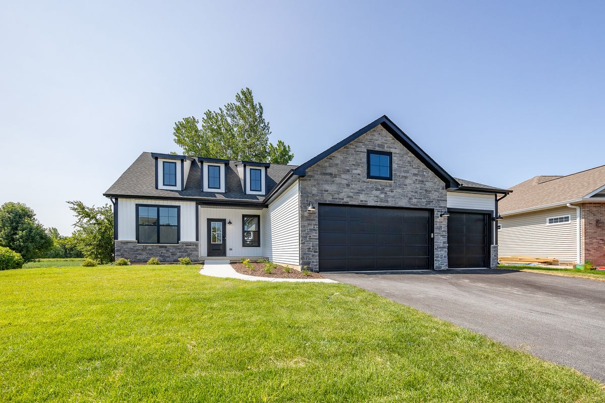 Lot 6 Faiths Way, Bettendorf, IA 52722