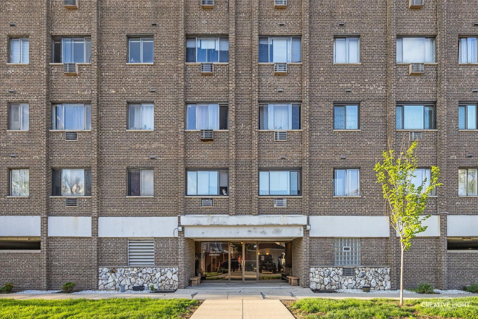 7650 W Altgeld Street #415 — Elmwood Park, IL 60707