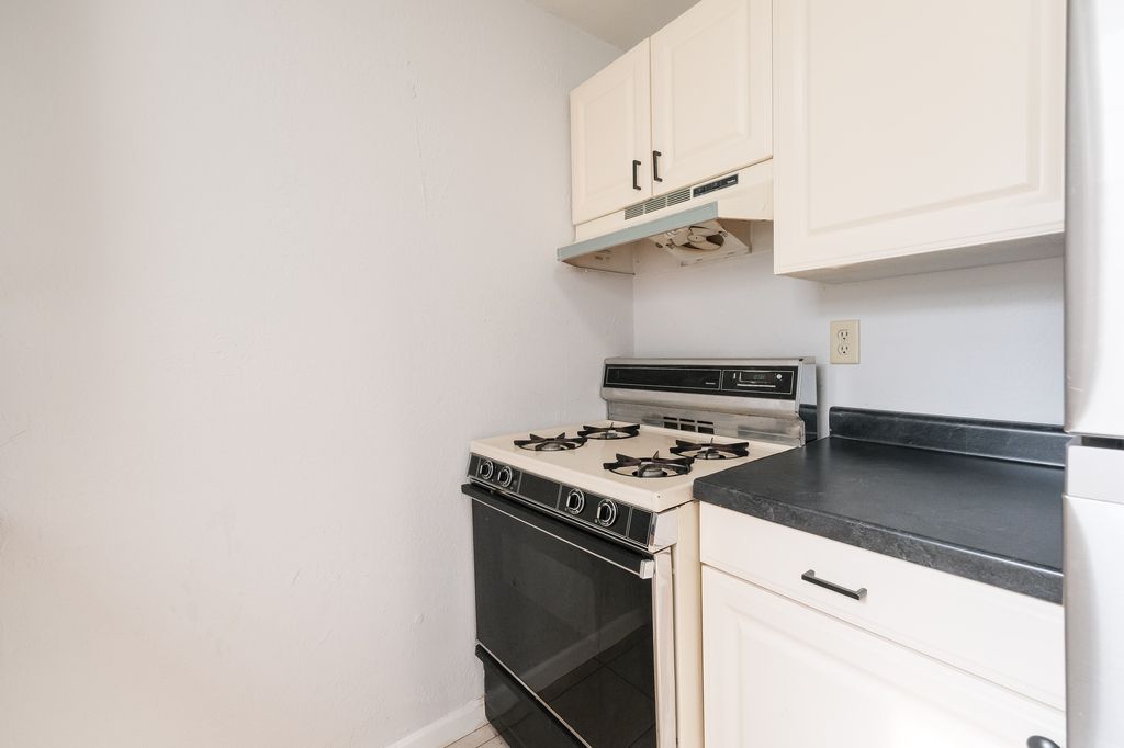 313 E Pembroke Street, Tuscola, IL 61953