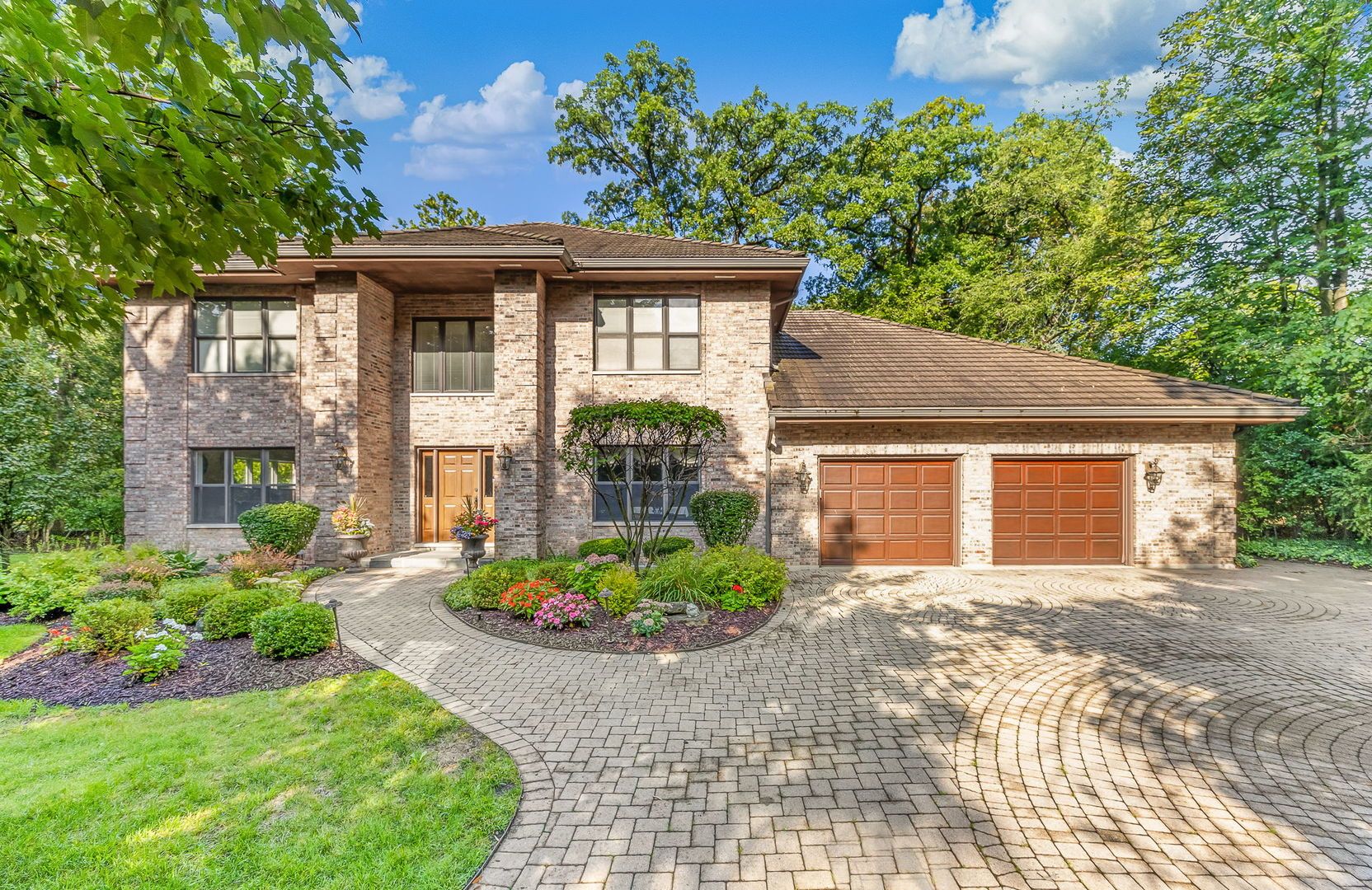 5454 Lee Avenue — Downers Grove, IL 60515