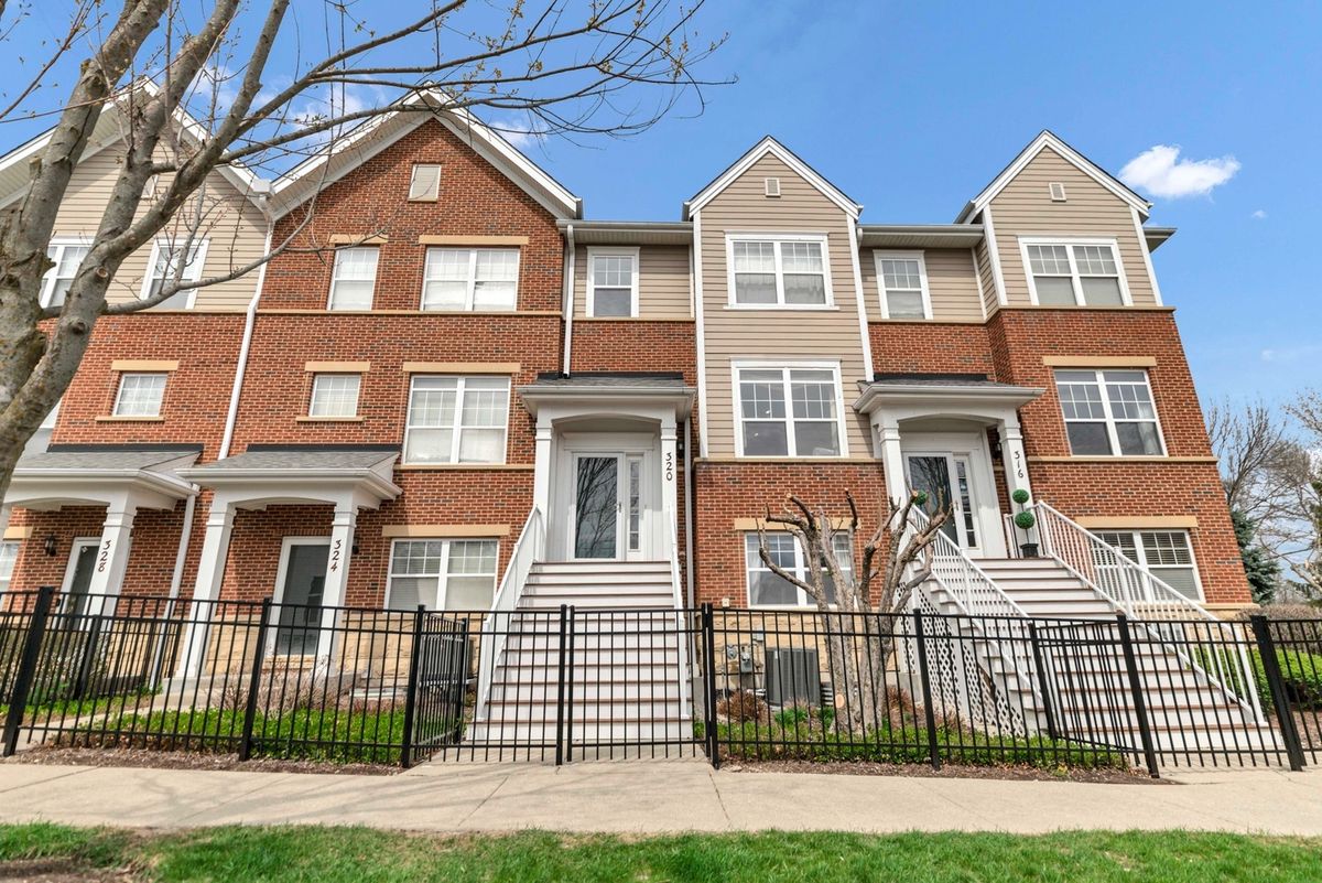 320 Wood Street, Palatine, IL 60067