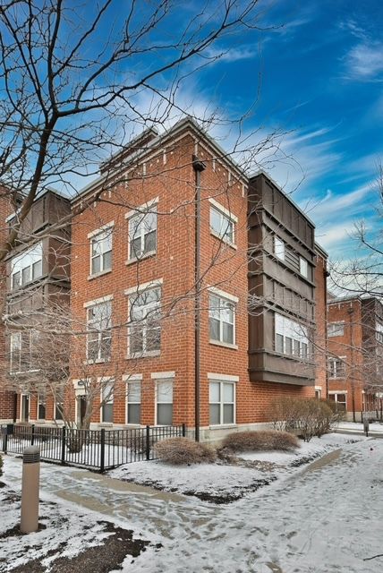 2523 S CALUMET Avenue — Chicago, IL 60616