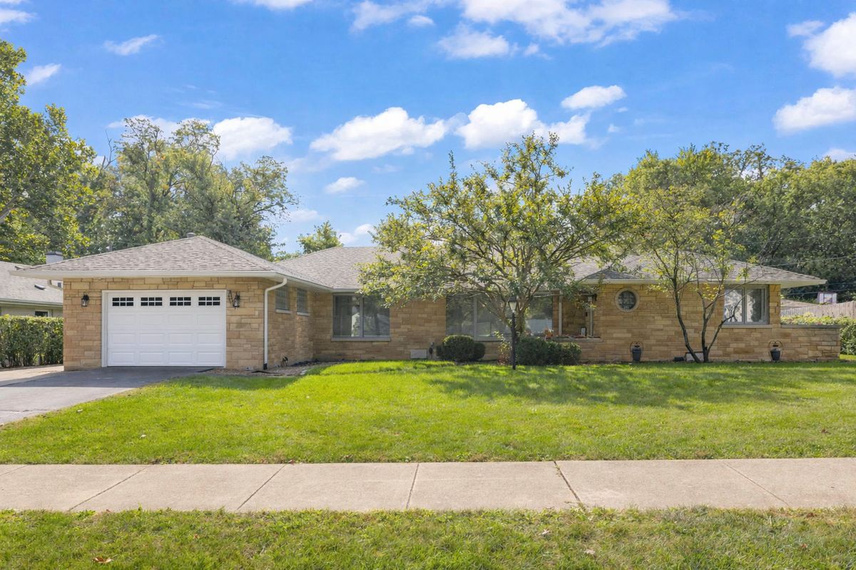 2245 Hawthorne Road, Homewood, IL 60430