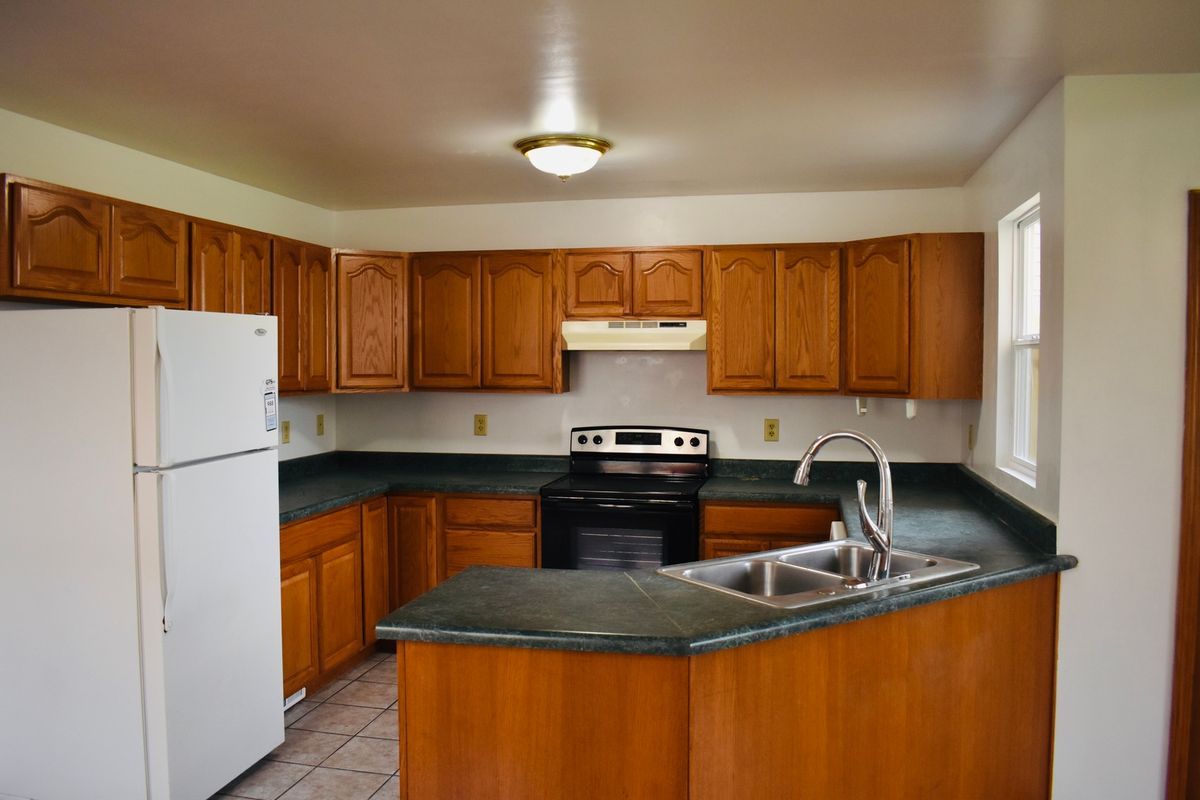 2520 E Clark Street, Diamond, IL 60416