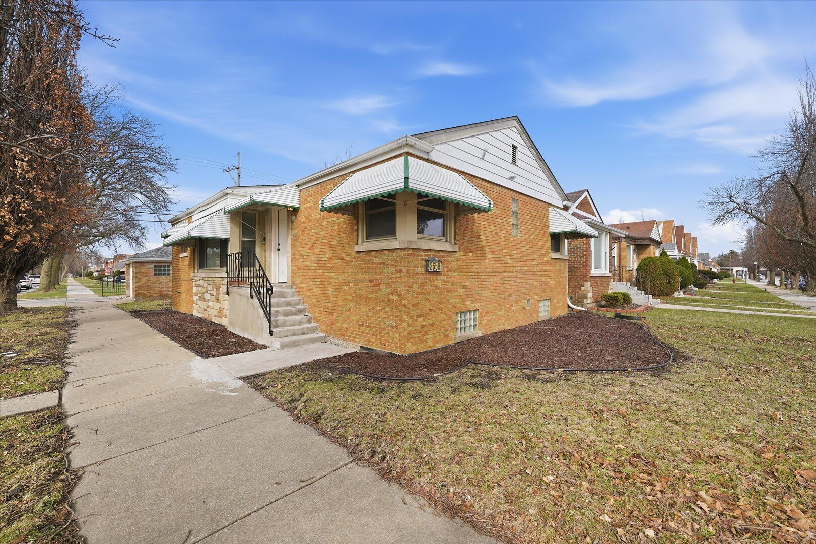 2658 W 83rd Street — Chicago, IL 60652
