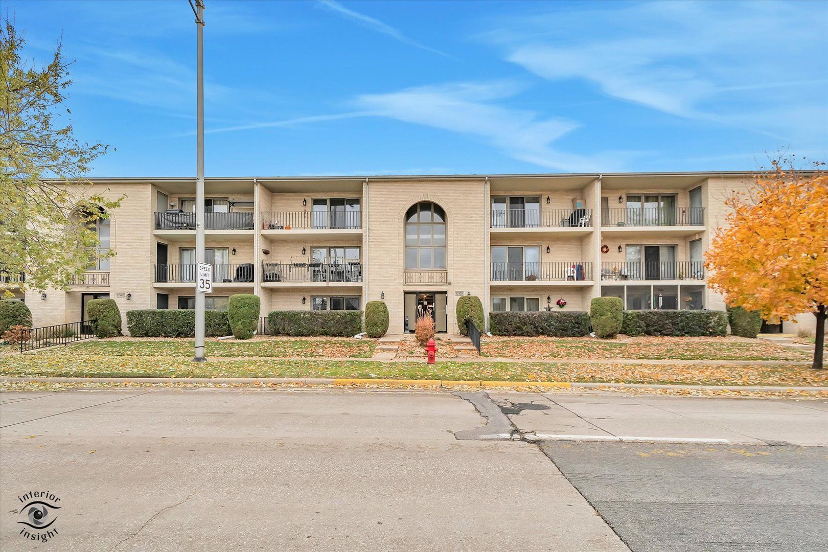 10538 Central Avenue #1-S — Chicago Ridge, IL 60415