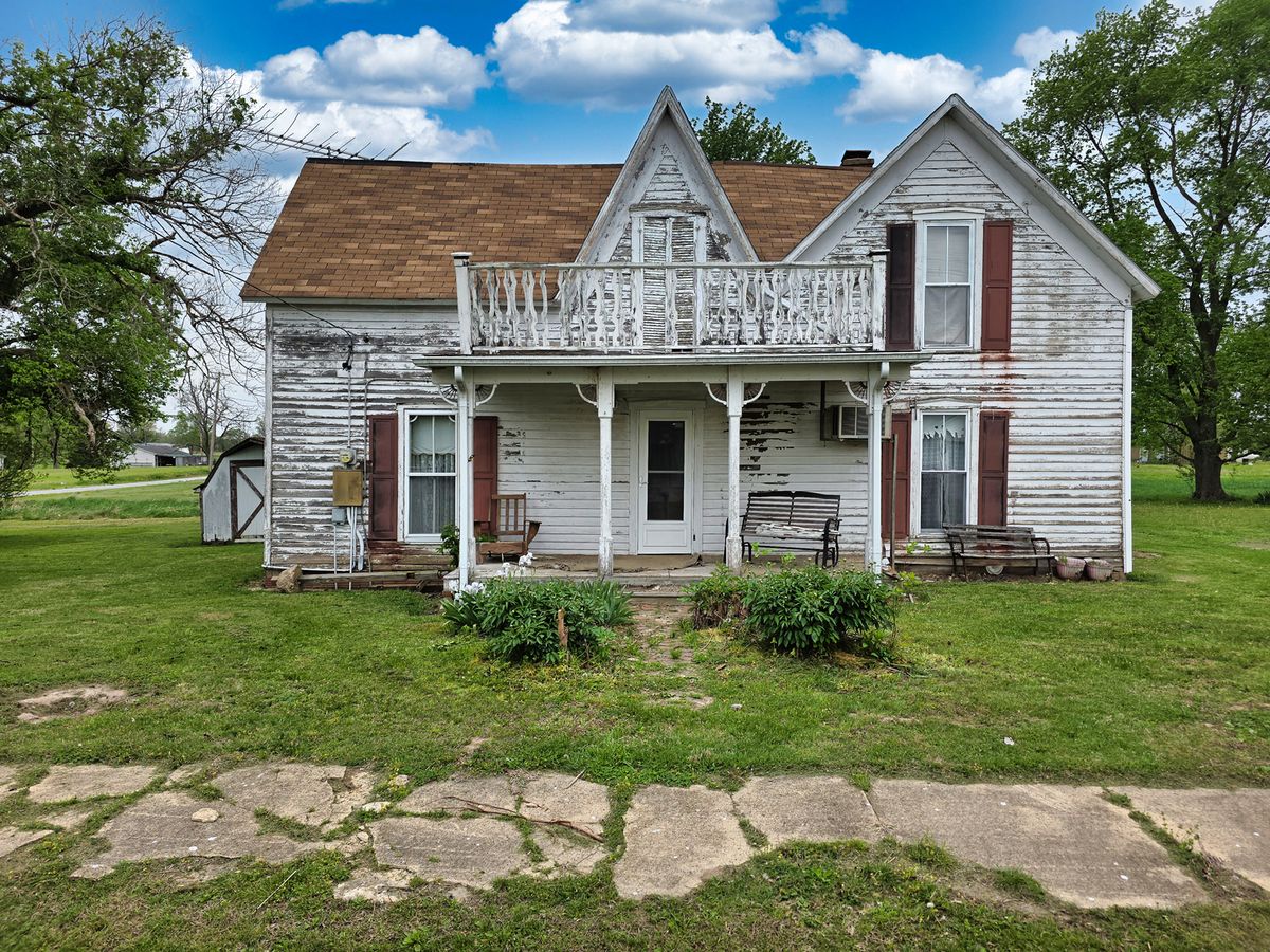 202 Park Street, Sailor Springs, IL 62879