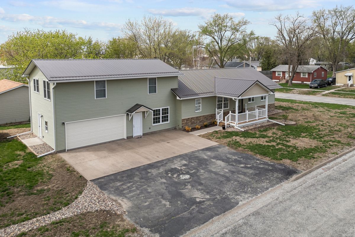 317 S. Walnut Street, Wilton, IA 52778