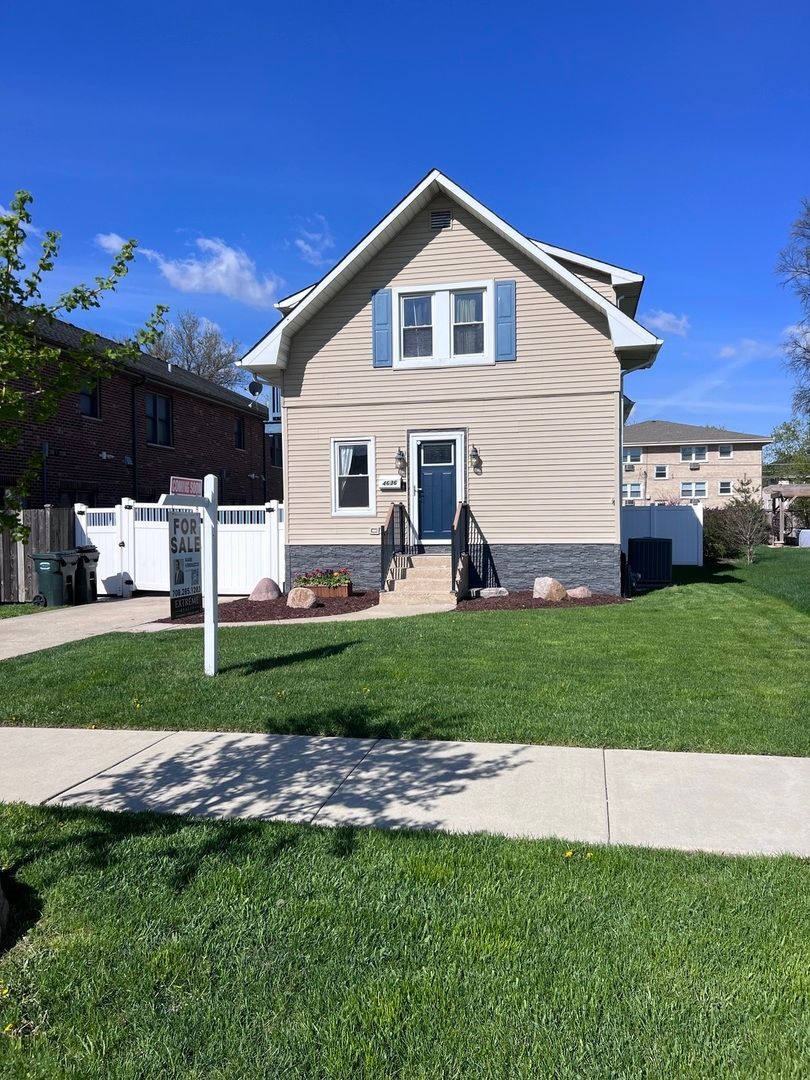 4636 Custer Avenue — Brookfield, IL 60513