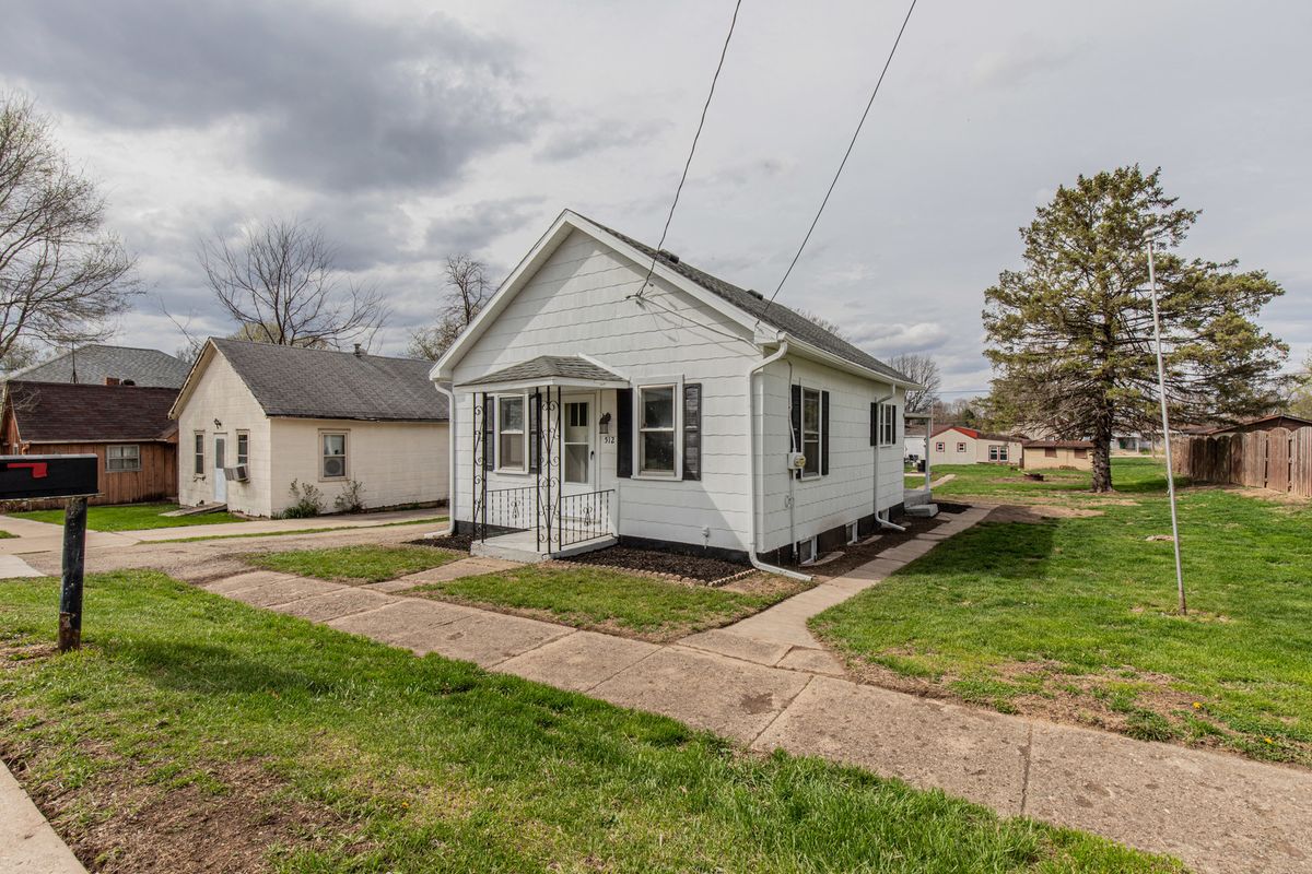 512 Chestnut Street, Dalzell, IL 61320