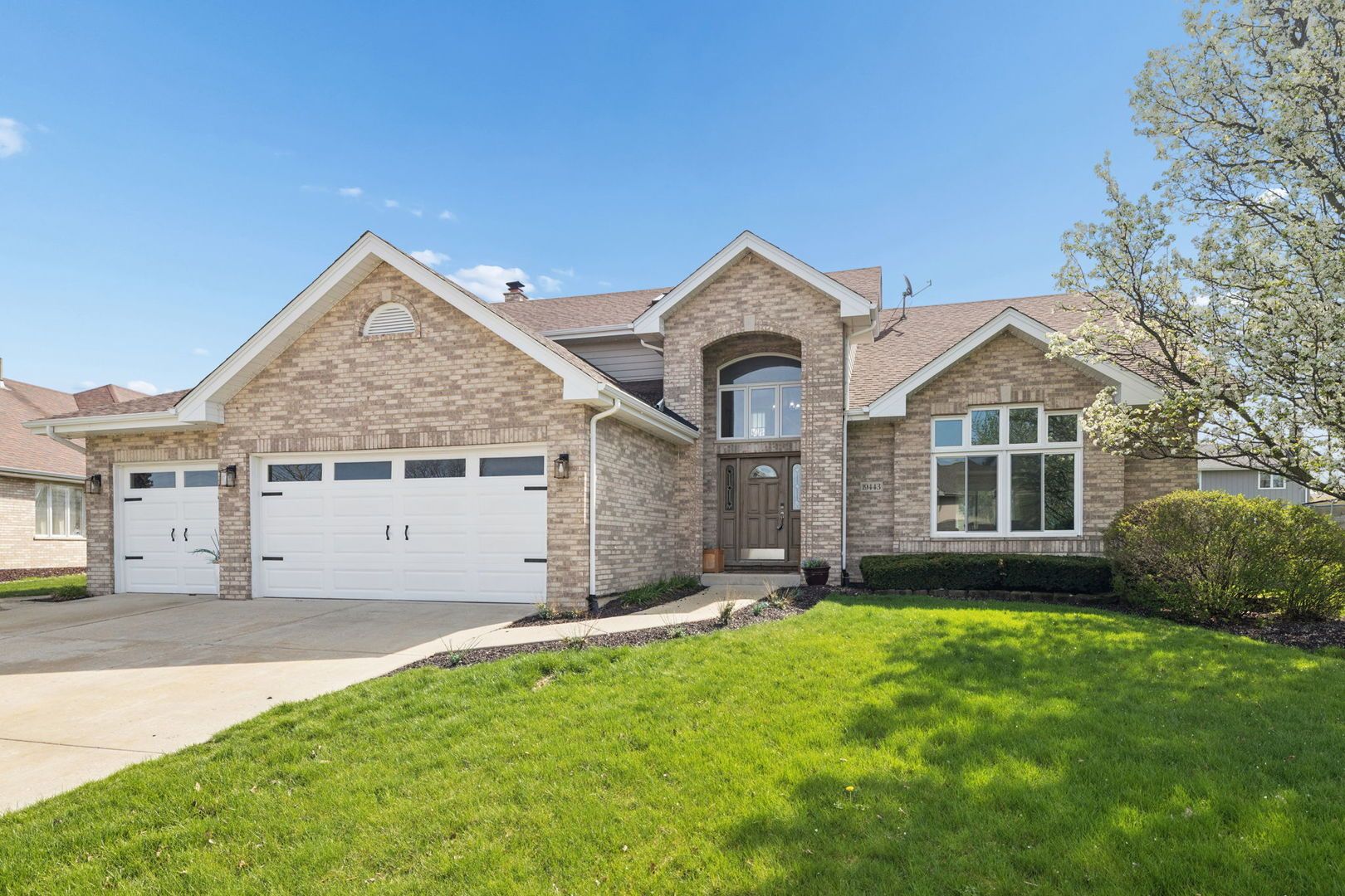 19443 Edgebrook Lane — Tinley Park, IL 60487