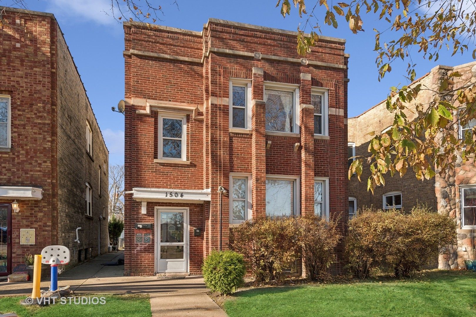 1504 Pitner Avenue — Evanston, IL 60201