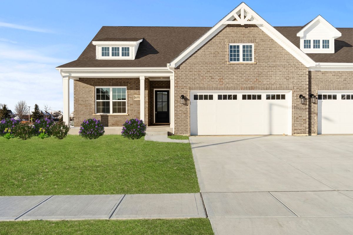 16551 Kayla Drive, Lemont, IL 60439