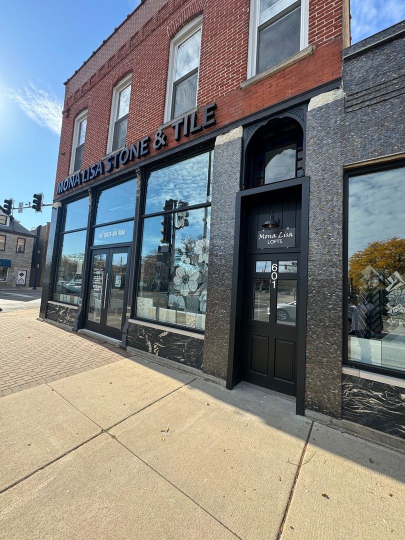 601 Green Bay Road #204 — Wilmette, IL 60091
