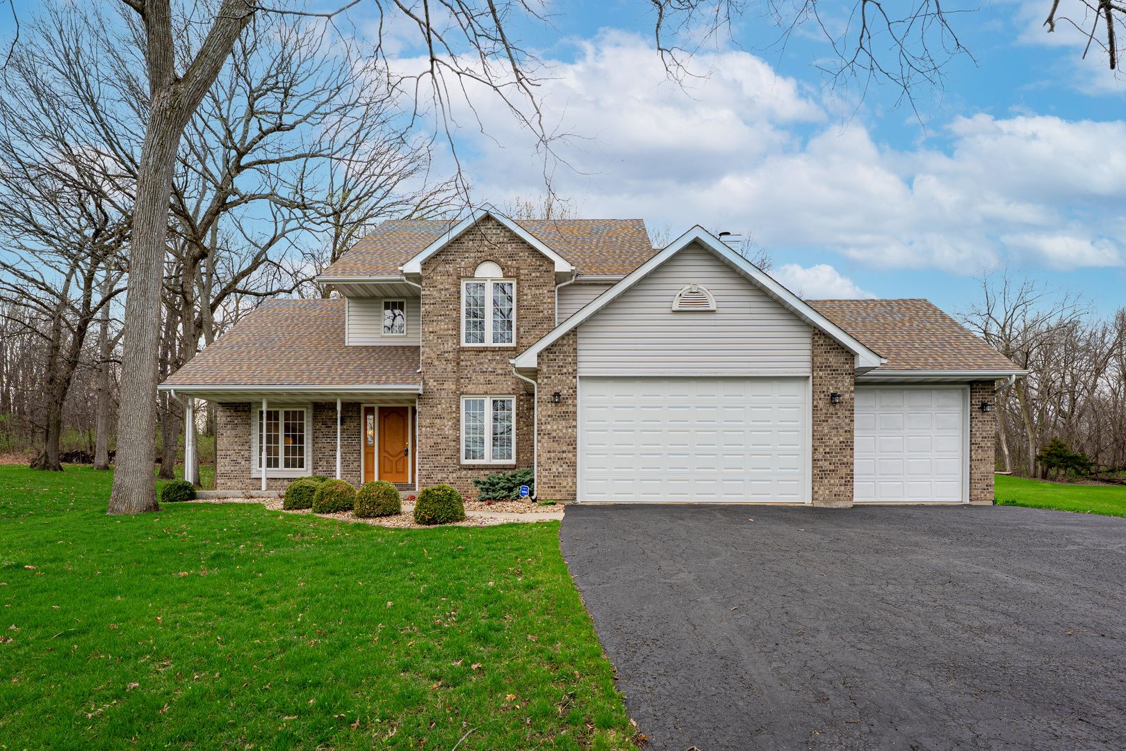 227 FOXFIRE Place — Rockton, IL 61072