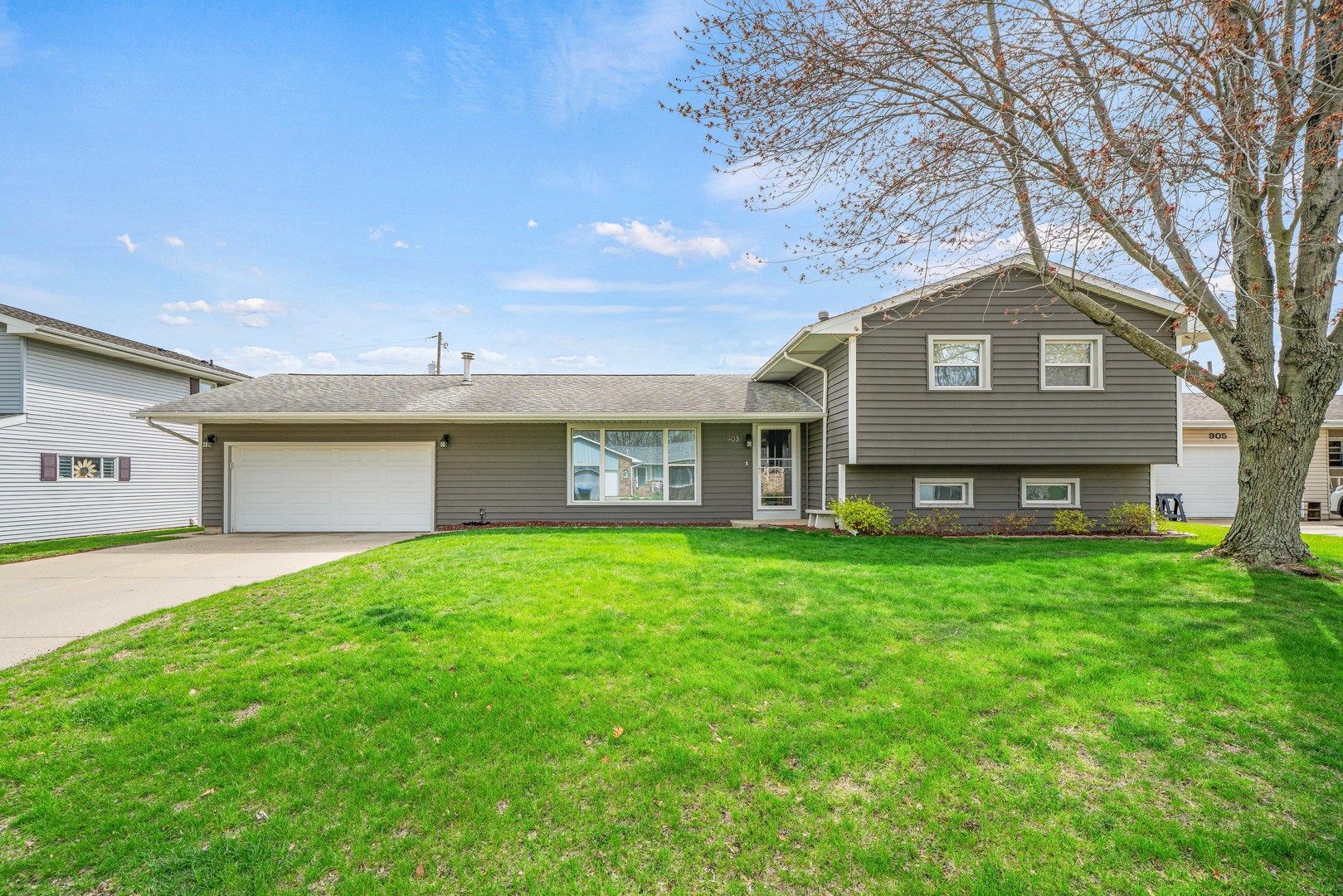 903 Wiker Drive — Rock Falls, IL 61071