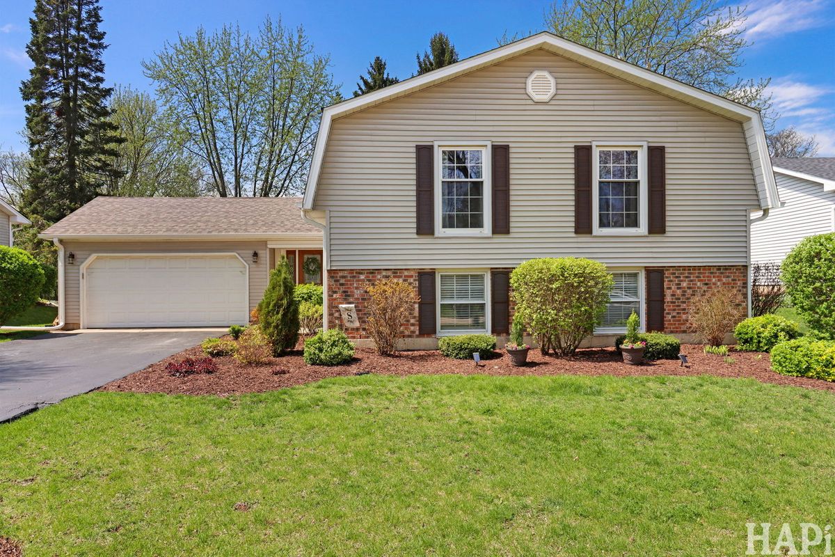 38 Chelsea Lane, Cary, IL 60013