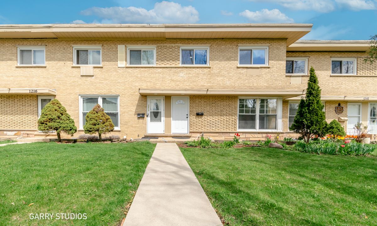 1212 Wheeling Road, Mount Prospect, IL 60056