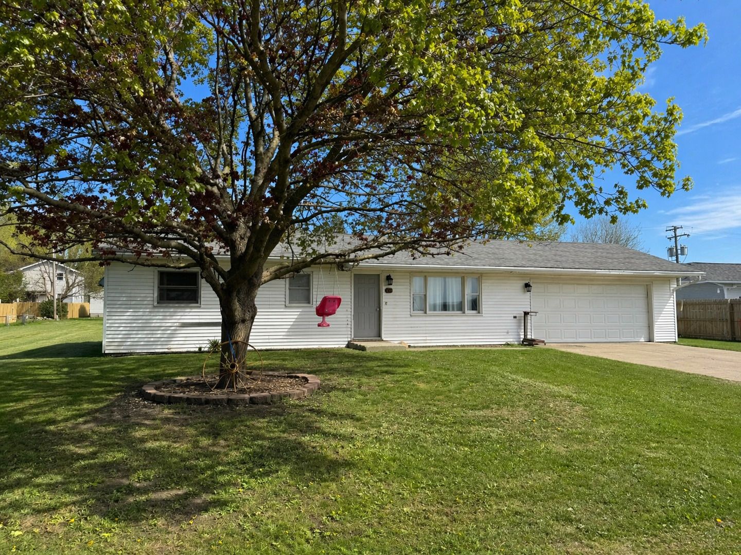 419 E Cleveland Street — Cullom, IL 60929