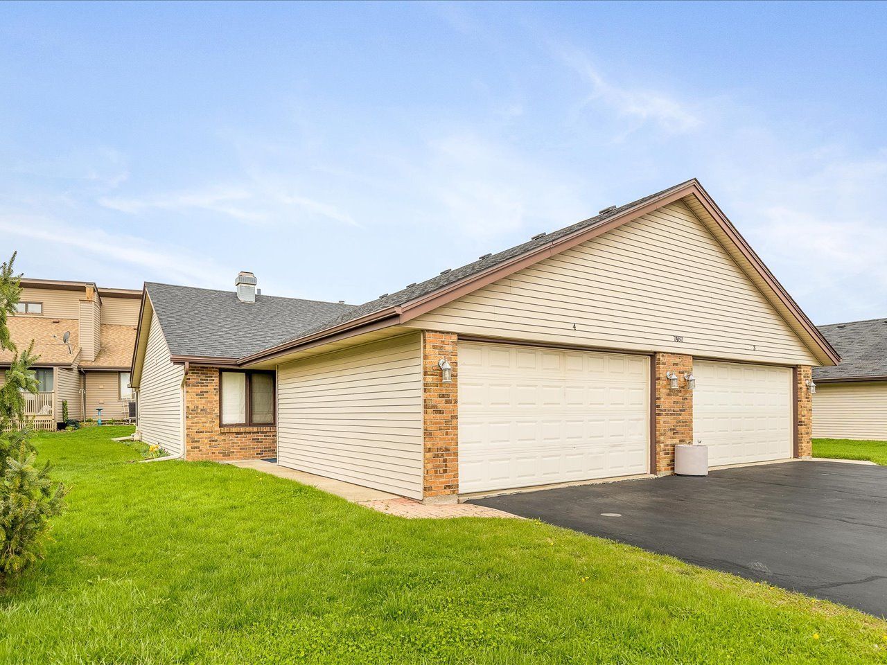 7487 Colosseum Drive #4 — Rockford, IL 61107