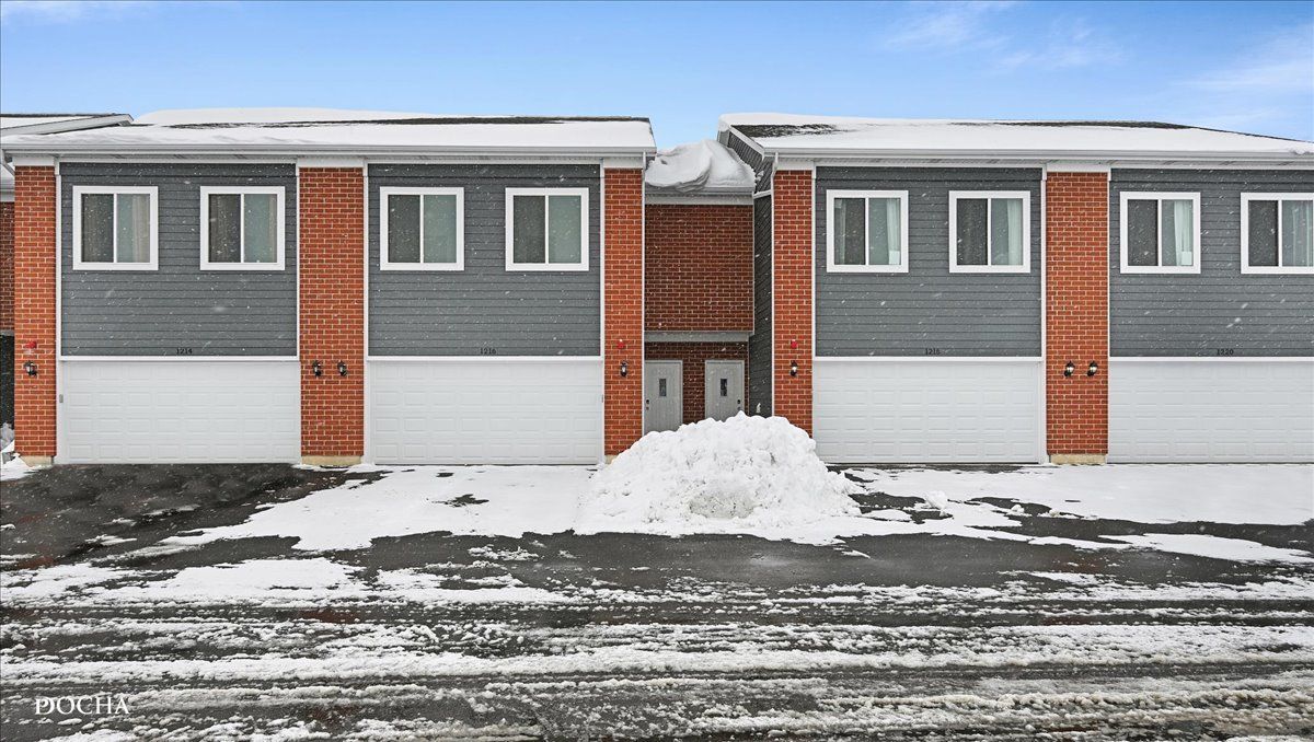 1205 Gillespie Lane, Yorkville, IL 60560
