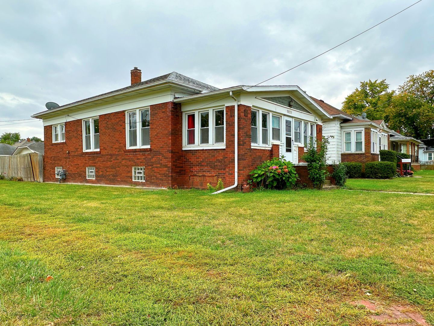 1121 E MAIN Street — Streator, IL 61364