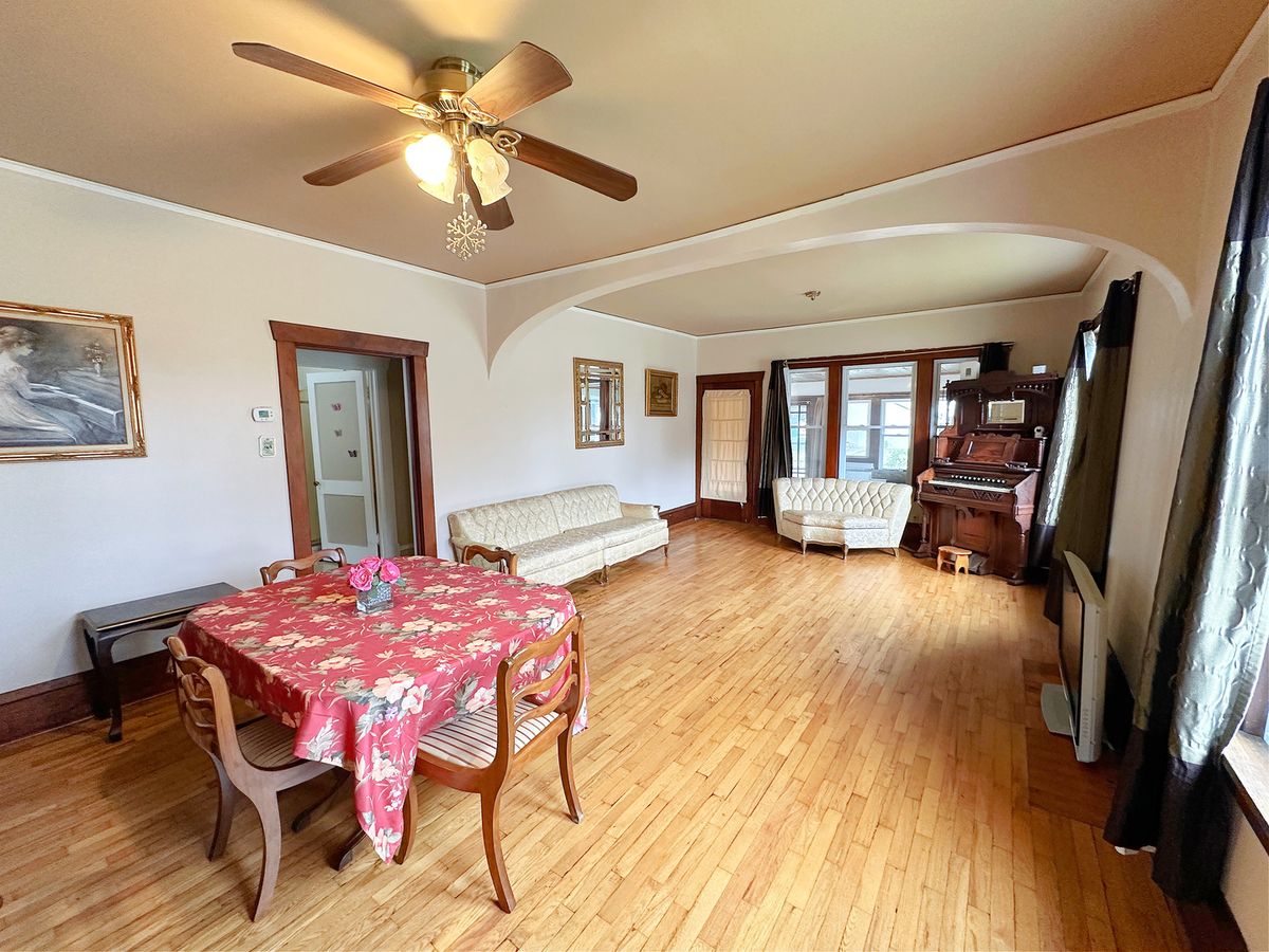 1121 MAIN Street, Streator, IL 61364