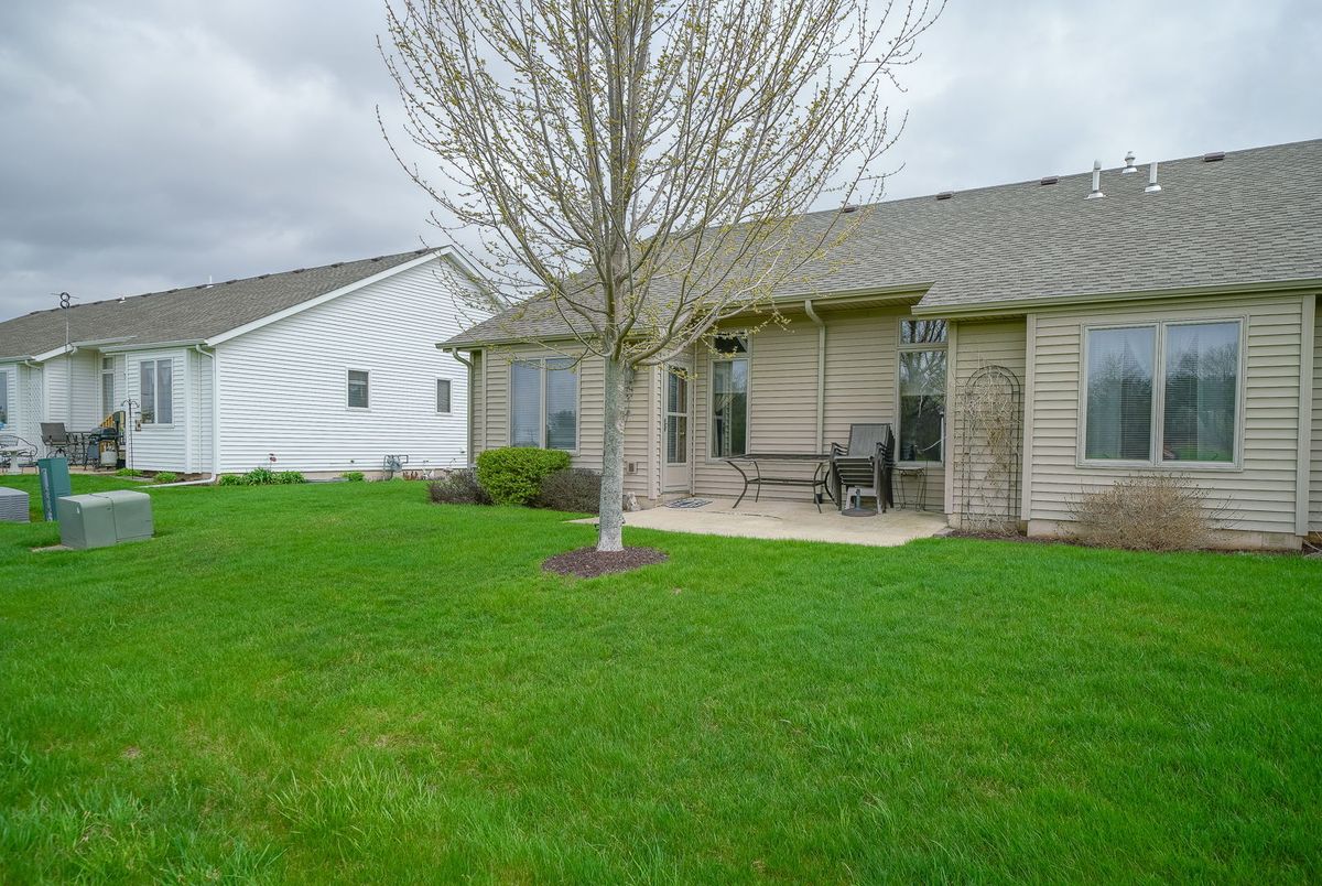 114 Katies Way #114, Mount Morris, IL 61054