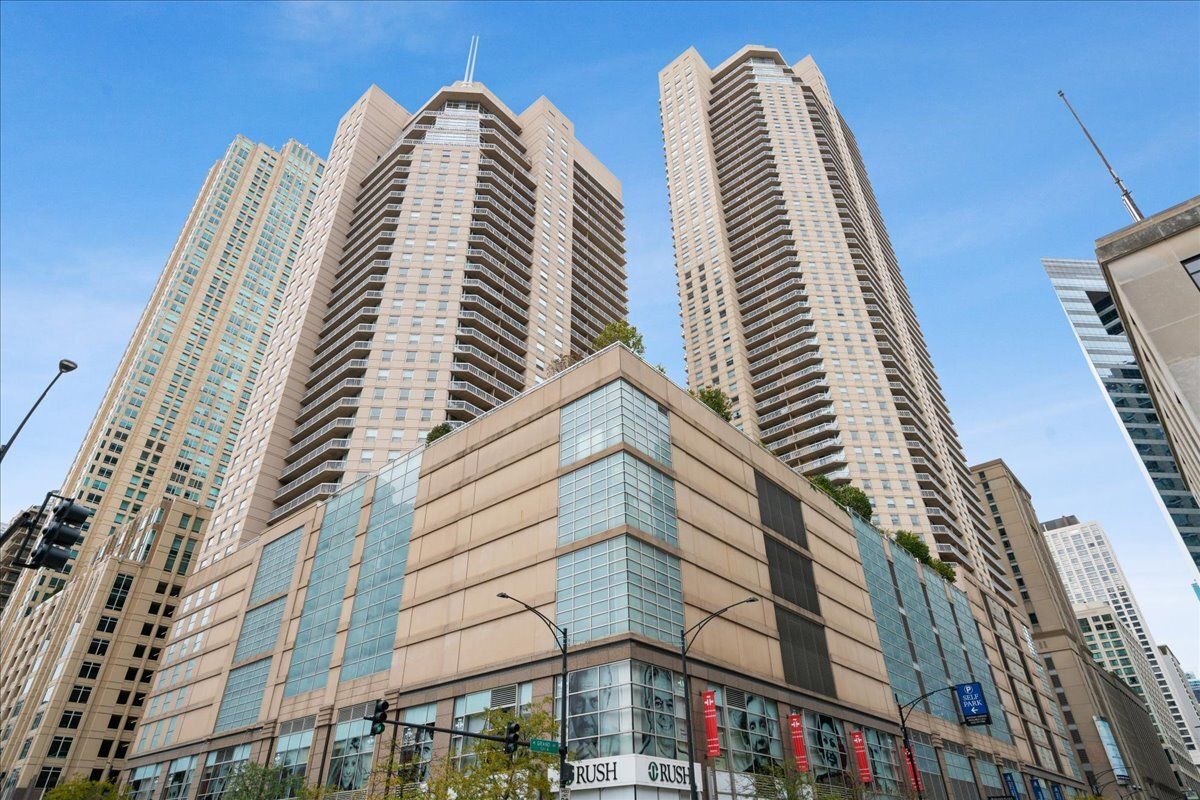 545 N DEARBORN Street #2511 — Chicago, IL 60654