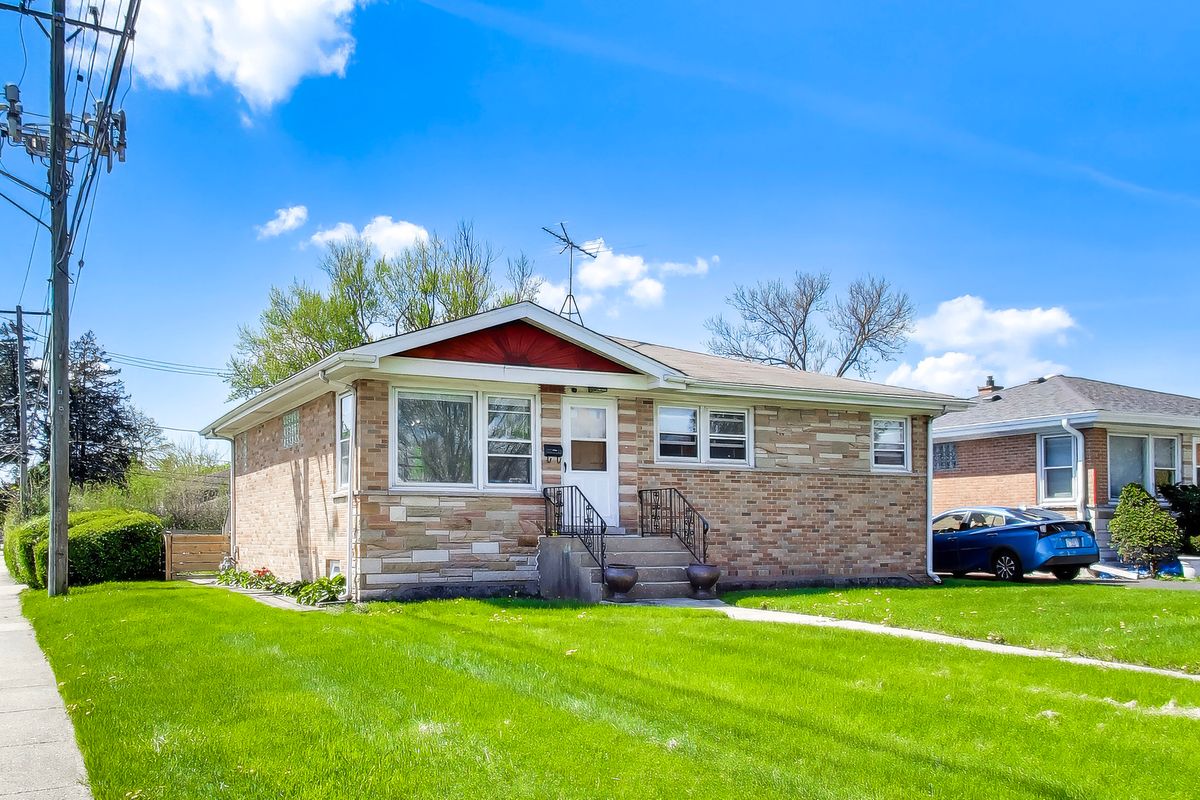 1789 Farwell Avenue, Des Plaines, IL 60018